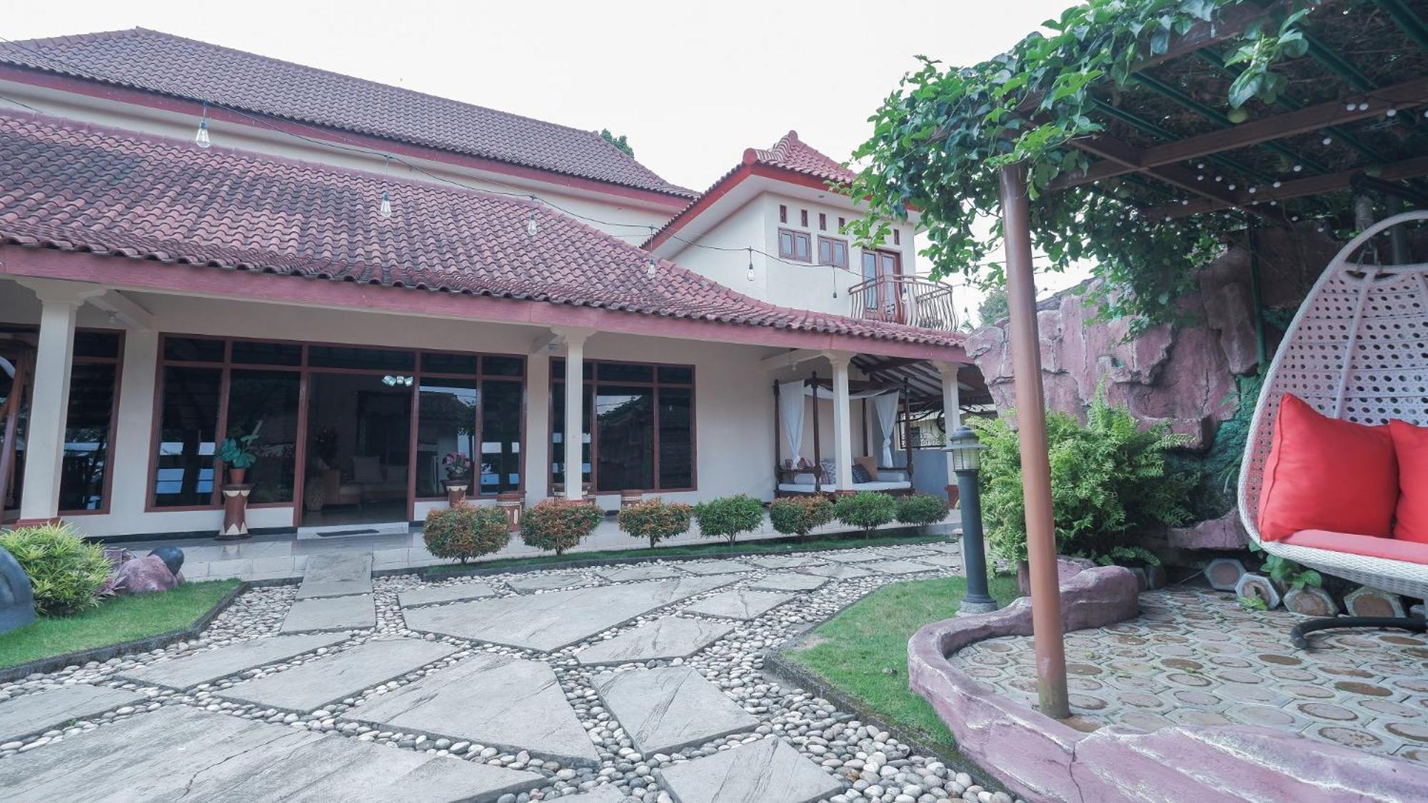 Marry Ind Gunung Kawi Guest House Malang Bumirejo Екстериор снимка