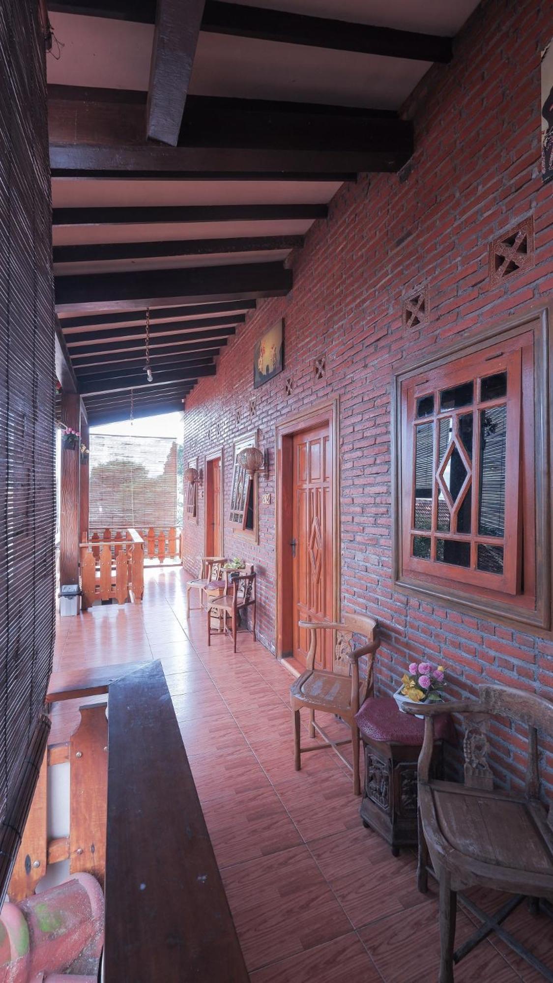 Marry Ind Gunung Kawi Guest House Malang Bumirejo Екстериор снимка